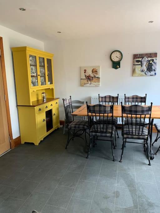 Cladach Cottage - Seafront Isle of Whithorn エクステリア 写真