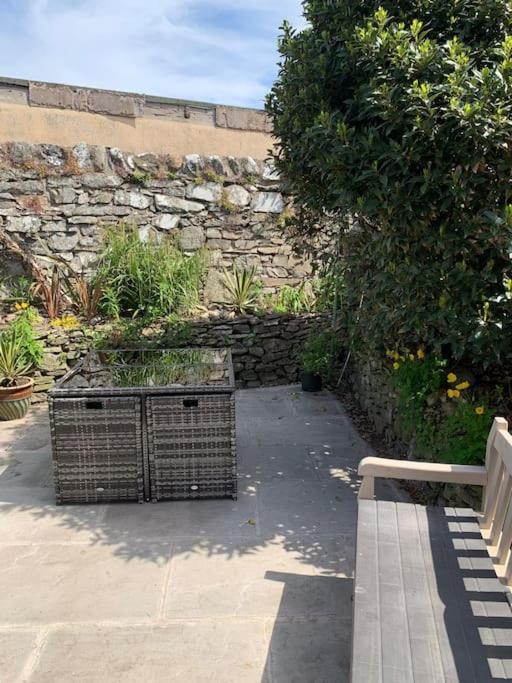 Cladach Cottage - Seafront Isle of Whithorn エクステリア 写真