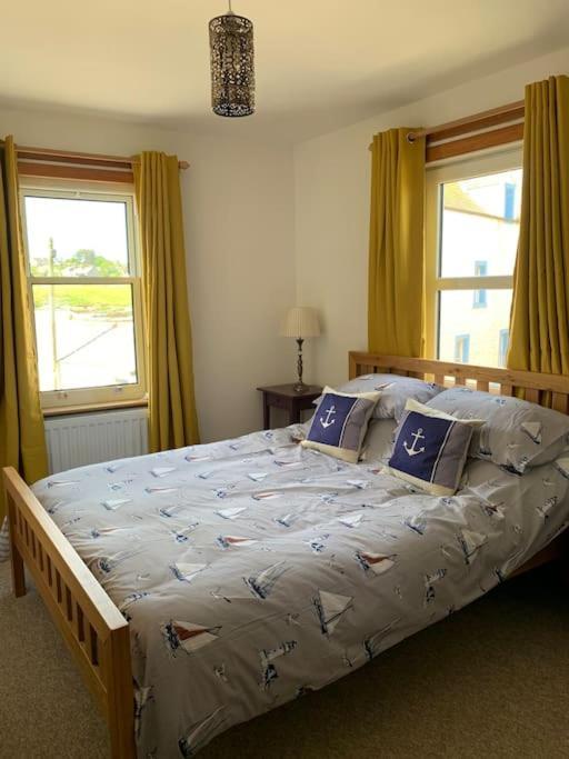 Cladach Cottage - Seafront Isle of Whithorn エクステリア 写真